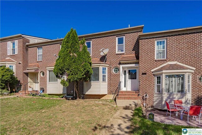 Building Photo - 1405 Presidential Dr