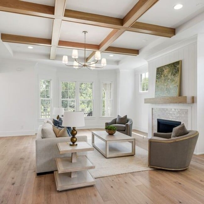 Building Photo - Luxury home in Southbrooke community in Franklin, TN