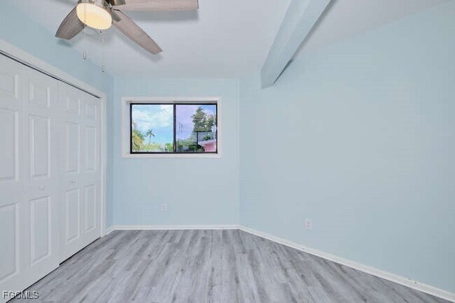 Building Photo - 4370 Deleon St