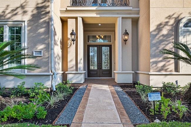 Building Photo - 23003 Two Harbors Glen St