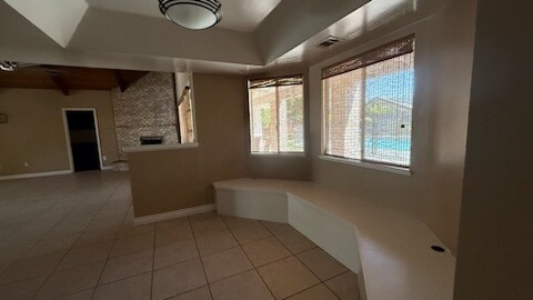 Building Photo - 9404 High Oak Dr