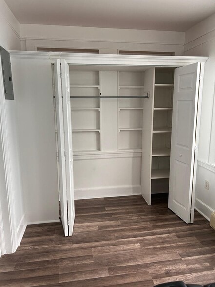 Building Photo - 11110 14th Ave