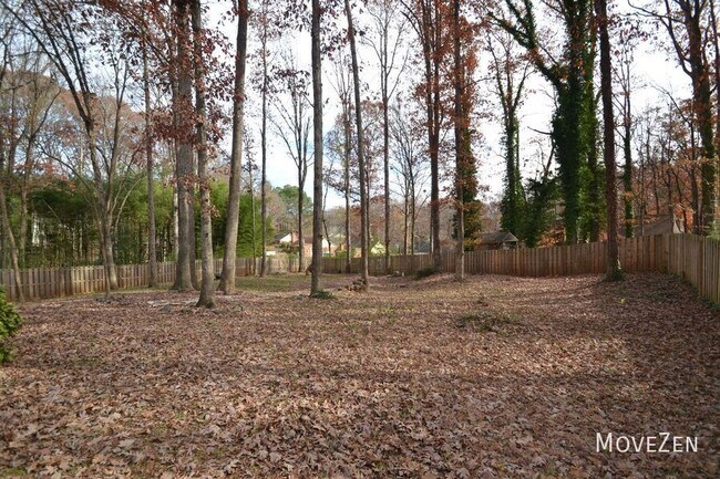 Building Photo - 931 Pinafore Dr