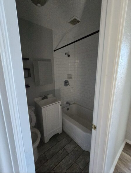 Building Photo - 129 3rd St