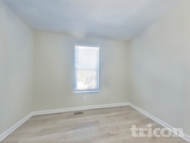 Building Photo - 126 Woodberry Ct