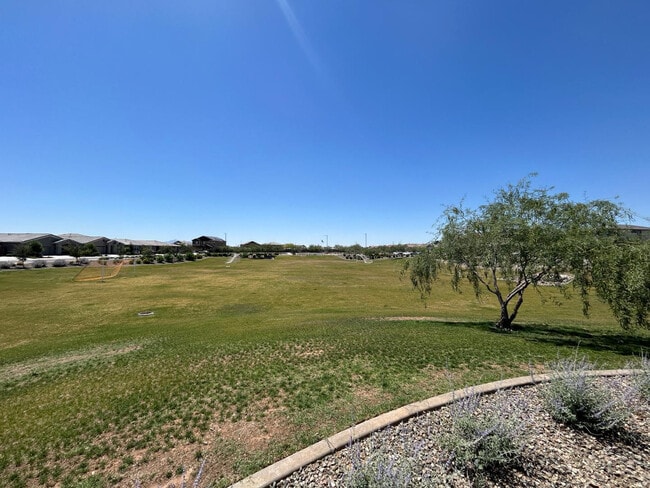 Building Photo - 5974 N 192nd Dr
