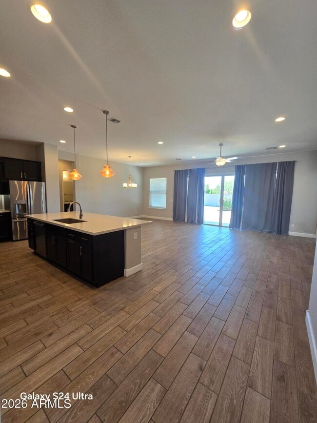 Building Photo - 5605 N 189th Dr