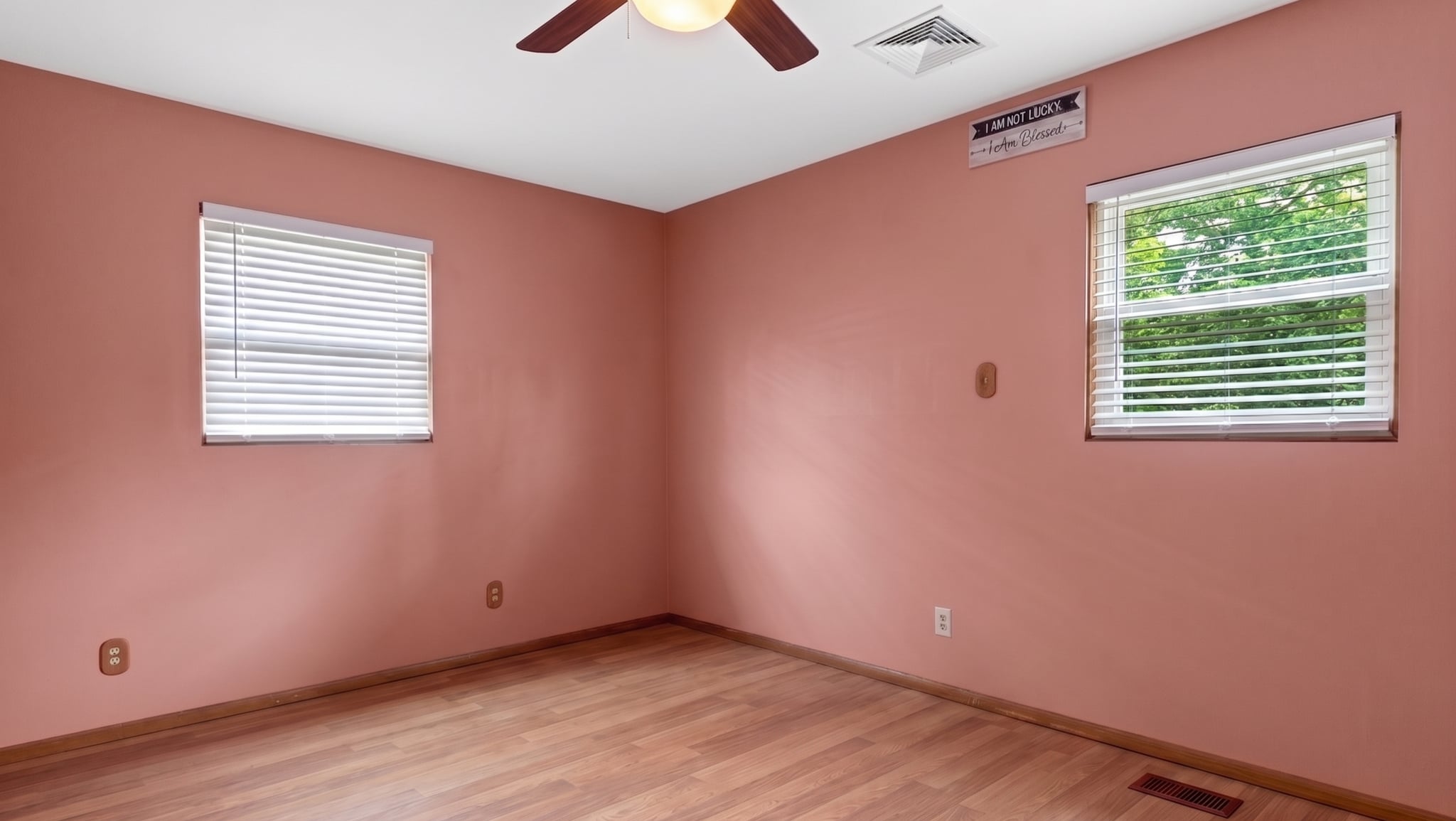 Building Photo - 2417 E Green St