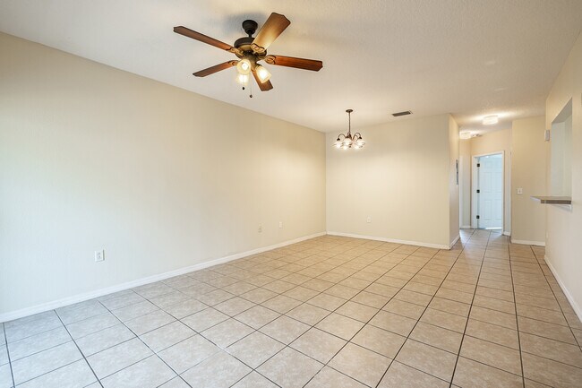 Building Photo - 9506 Amberdale Ct