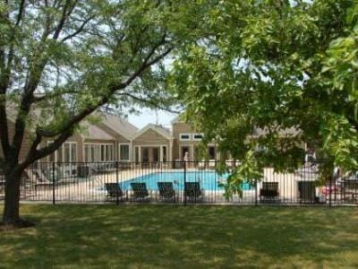 Building Photo - 208 Glengarry Dr