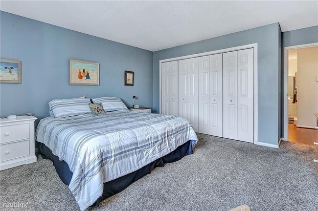 Building Photo - 1 br, 1 bath - 1460 Elm St