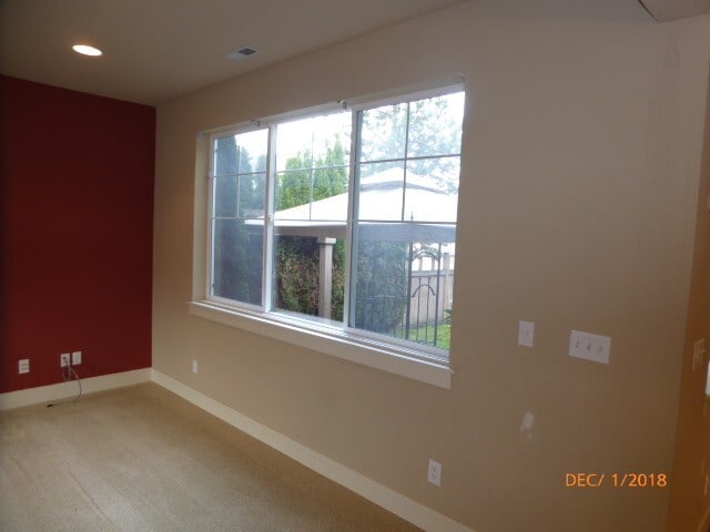 Building Photo - Beautiful 3 Bed 2.5 Bath Home in Redmond Ridge