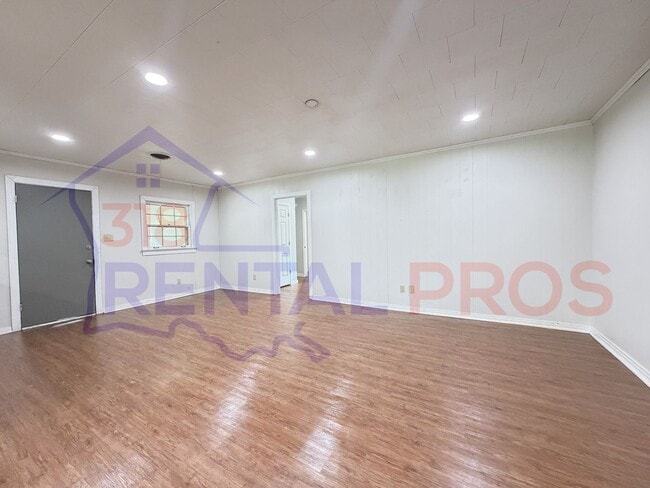 Building Photo - 4 Bed 3 Bath Home in Ruston!