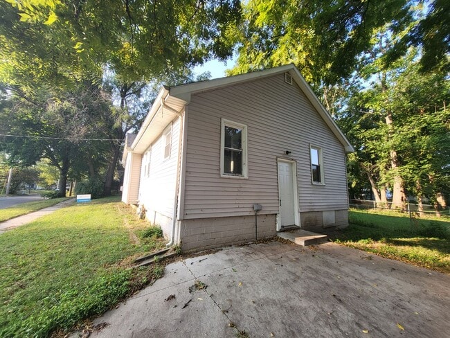 Building Photo - 3916 Cambridge St