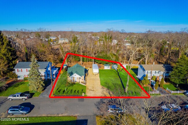 Building Photo - 1114 Wildwood Ave