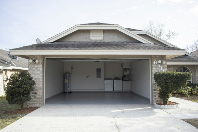 Building Photo - 6715 Meritmoor Cir