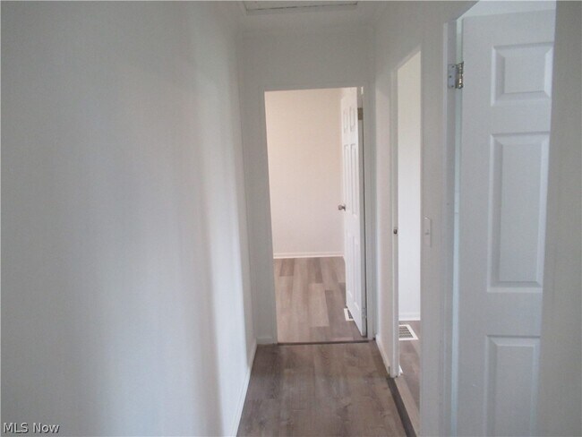 Building Photo - 1462 Harvard Dr