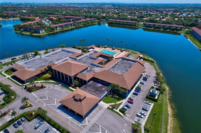 Building Photo - 400 SW 134th Way