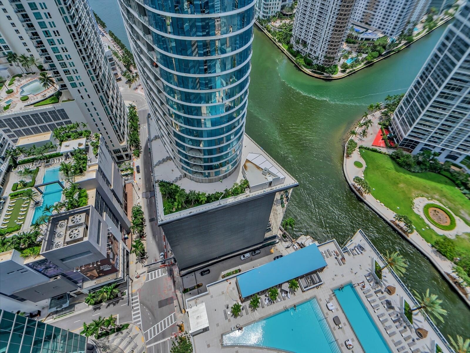 Building Photo - 200 Biscayne Boulevard Way