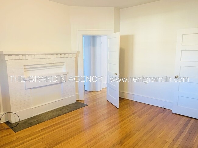 Building Photo - 2102 Westover Ave SW