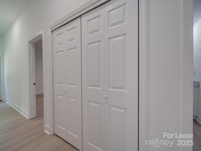 Building Photo - 1012 Wood St