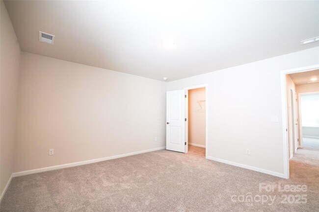 Building Photo - 1403 Caracara Ct