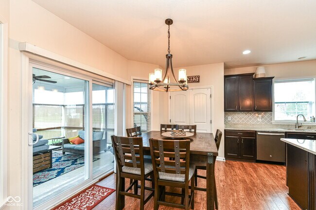 Building Photo - 6252 Sugar Maple Dr