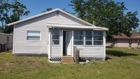 Building Photo - 3 bedroom 1 bath