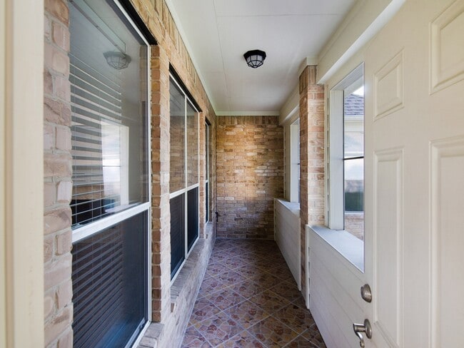 Building Photo - 6406 Pine Reserve Dr