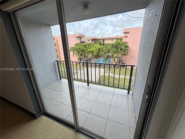 Building Photo - 399 NW 72nd Ave