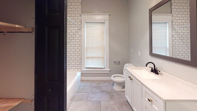 Building Photo - 74 Euclid Ave