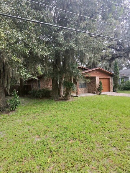Building Photo - 7325 Calvin St