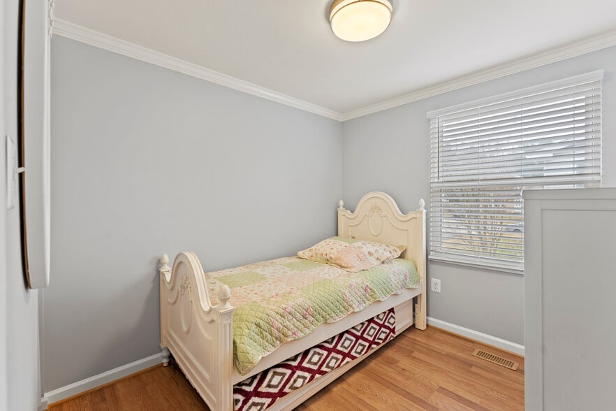 Building Photo - 19124 Staleybridge Rd