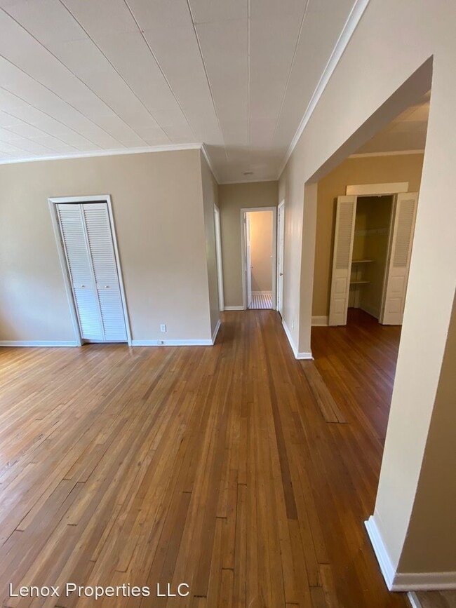 Building Photo - 4215 Grand Ave