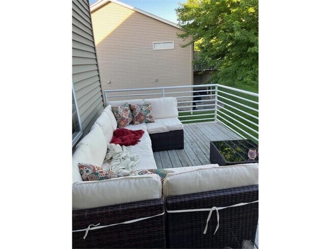 Building Photo - 3933 93rd Ave N