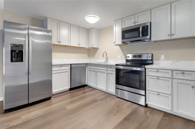 Building Photo - 5214 Treetops Dr
