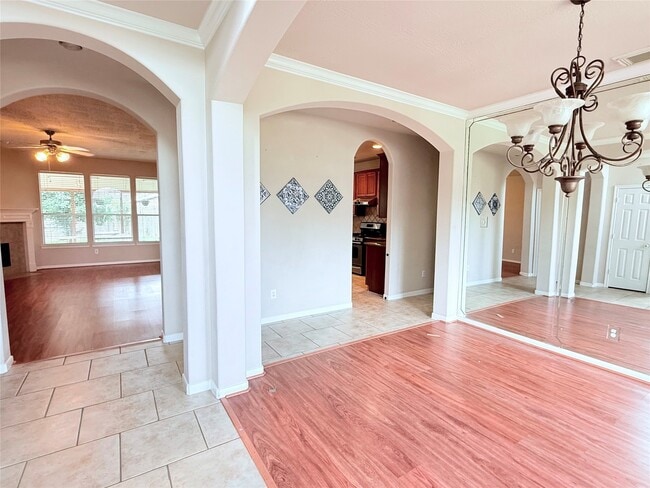 Building Photo - 13907 Normandy Ct