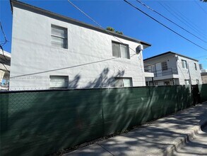 Building Photo - 1317 NW 2nd Ave