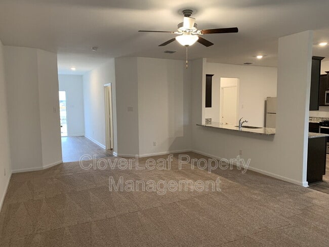 Building Photo - 751 Wonderland Trail