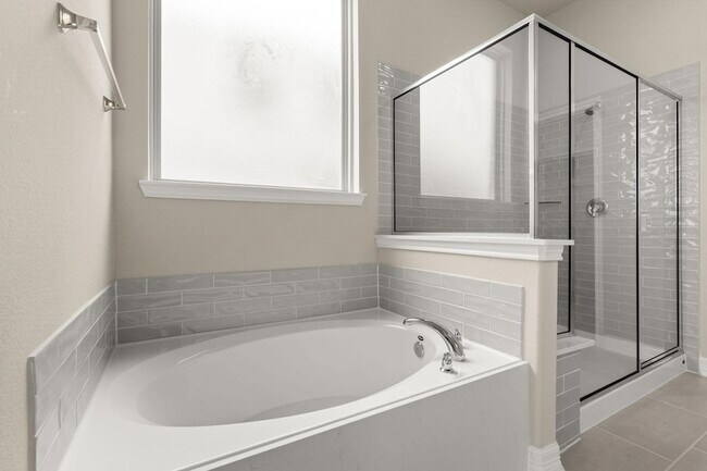 Building Photo - 27302 Blue Sand Dr