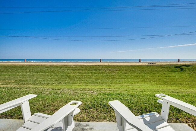 Building Photo - 2470 Ocean Shore Blvd