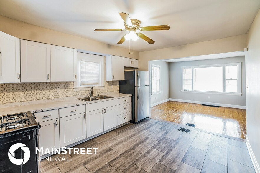 Building Photo - 931 Palatka Rd