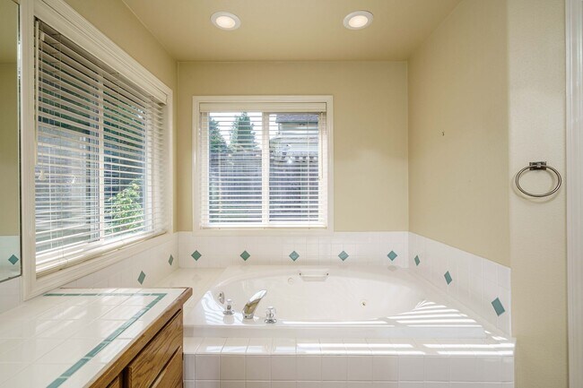 Building Photo - Beautifully Landscaped 1/4 acre with Well ...
