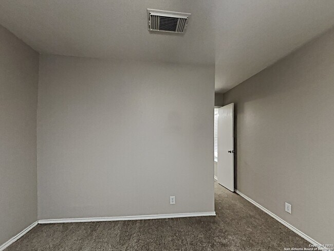 Building Photo - 1111 Ranger Peak