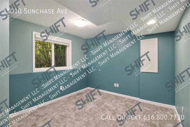 Building Photo - 3010 Sunchase Ave