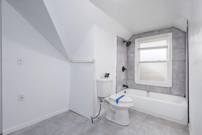 Building Photo - 11222 Wayburn St