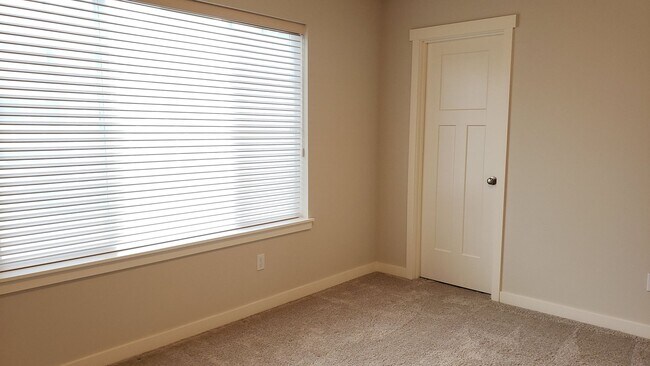 Building Photo - 4 Bedroom Home in Silverdale's Woodbridge Community!
