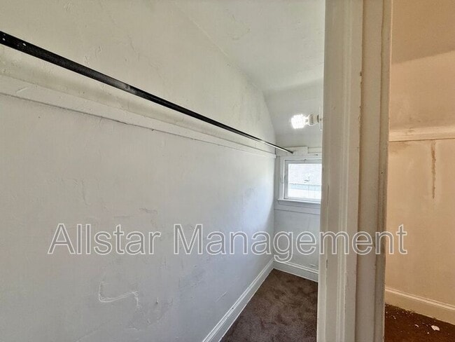 Building Photo - 3617 W 46th St