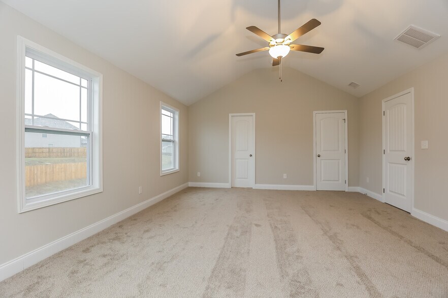 Building Photo - 1217 Black Oak Cir