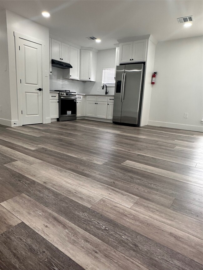 Building Photo - 5420 Aldine Bender Rd